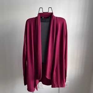 NWT Athleta Pranayama Wrap - Cassis Berry - Size Small